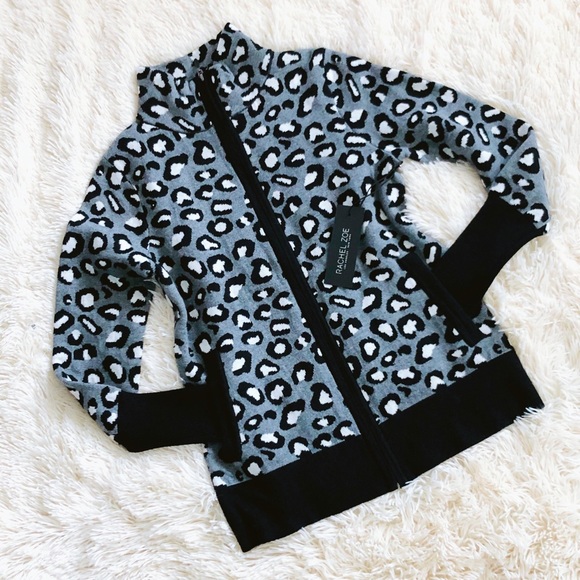 Rachel Zoe Sweaters - 🌸RAchel Zoe zip front animal print cardigan XS🌸